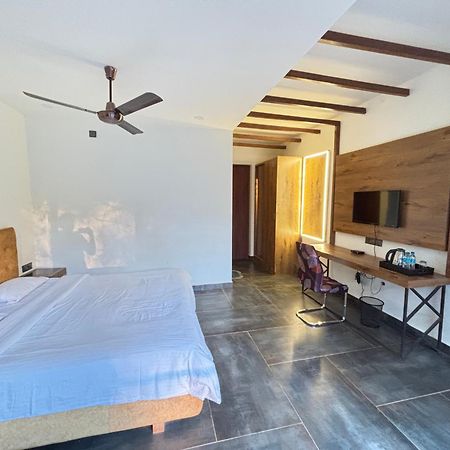 Zeenath Taj Gardens ييلاجيري المظهر الخارجي الصورة