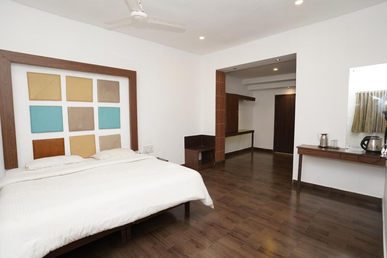 Zeenath Taj Gardens ييلاجيري المظهر الخارجي الصورة